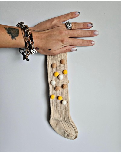 Kreminės kojinės iki kelių...