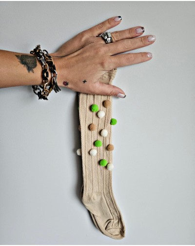 Kreminės kojinės iki kelių...